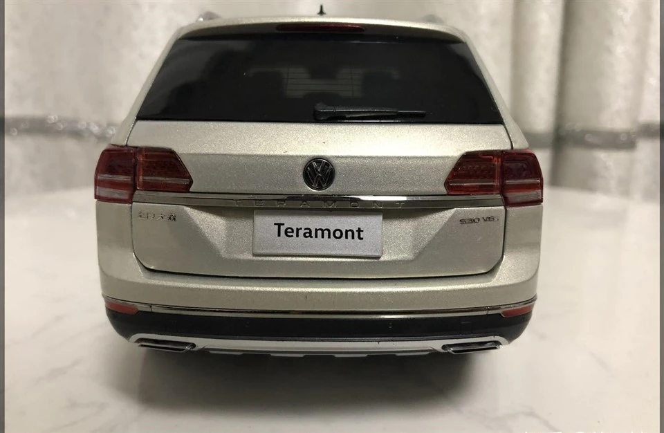 Touron Car Model
