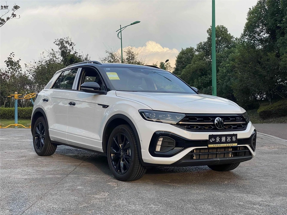 Volkswagen T-ROC 2025 T-ROC 300TSI DSG 2WD Starlight Edition factory